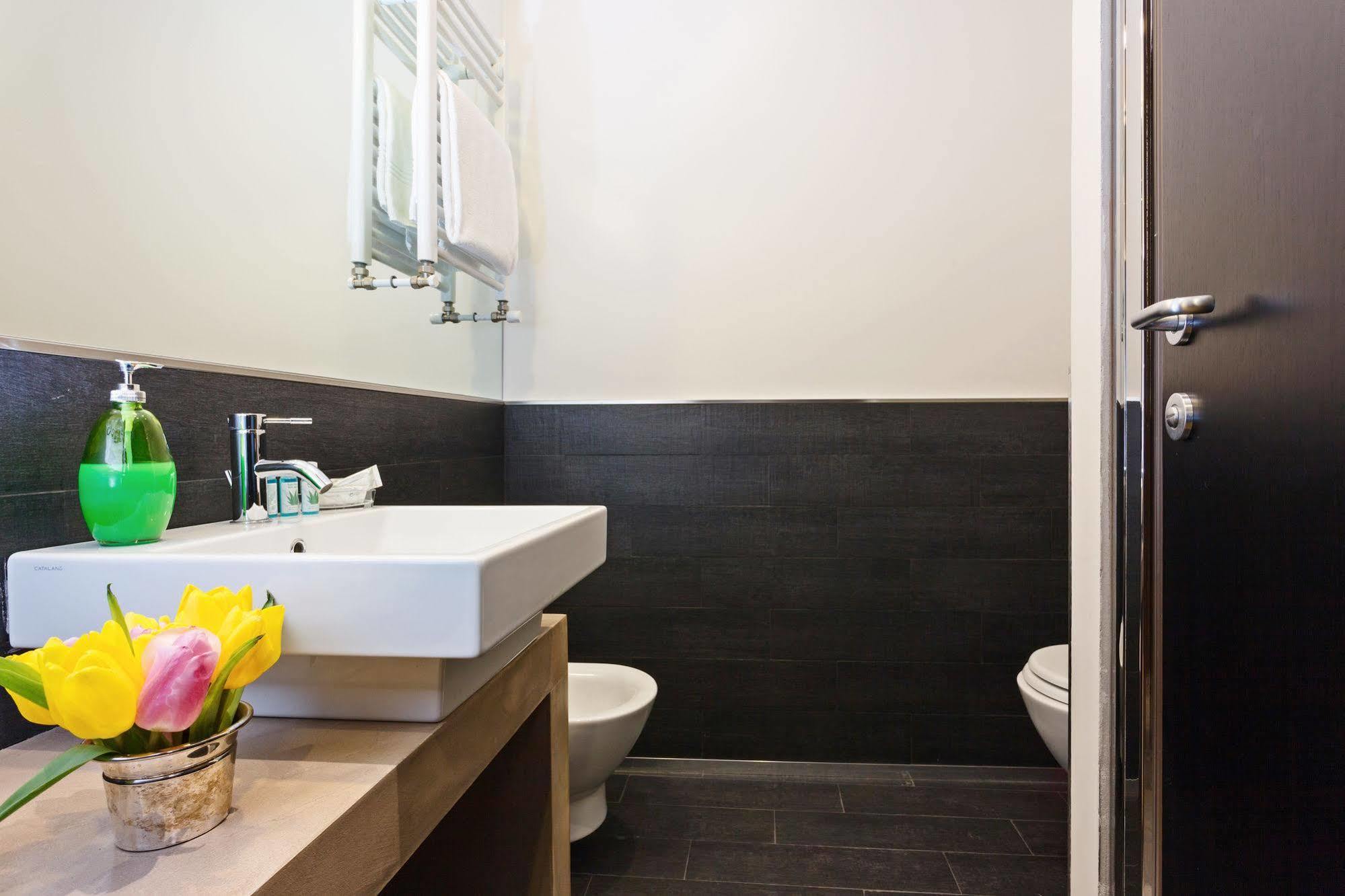 Domus Best Guest House Рим Экстерьер фото