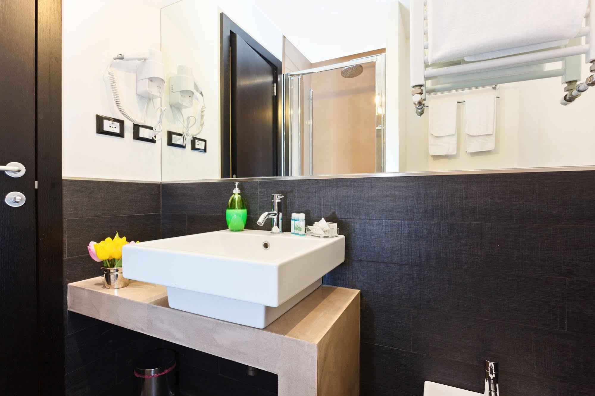 Domus Best Guest House Рим Экстерьер фото