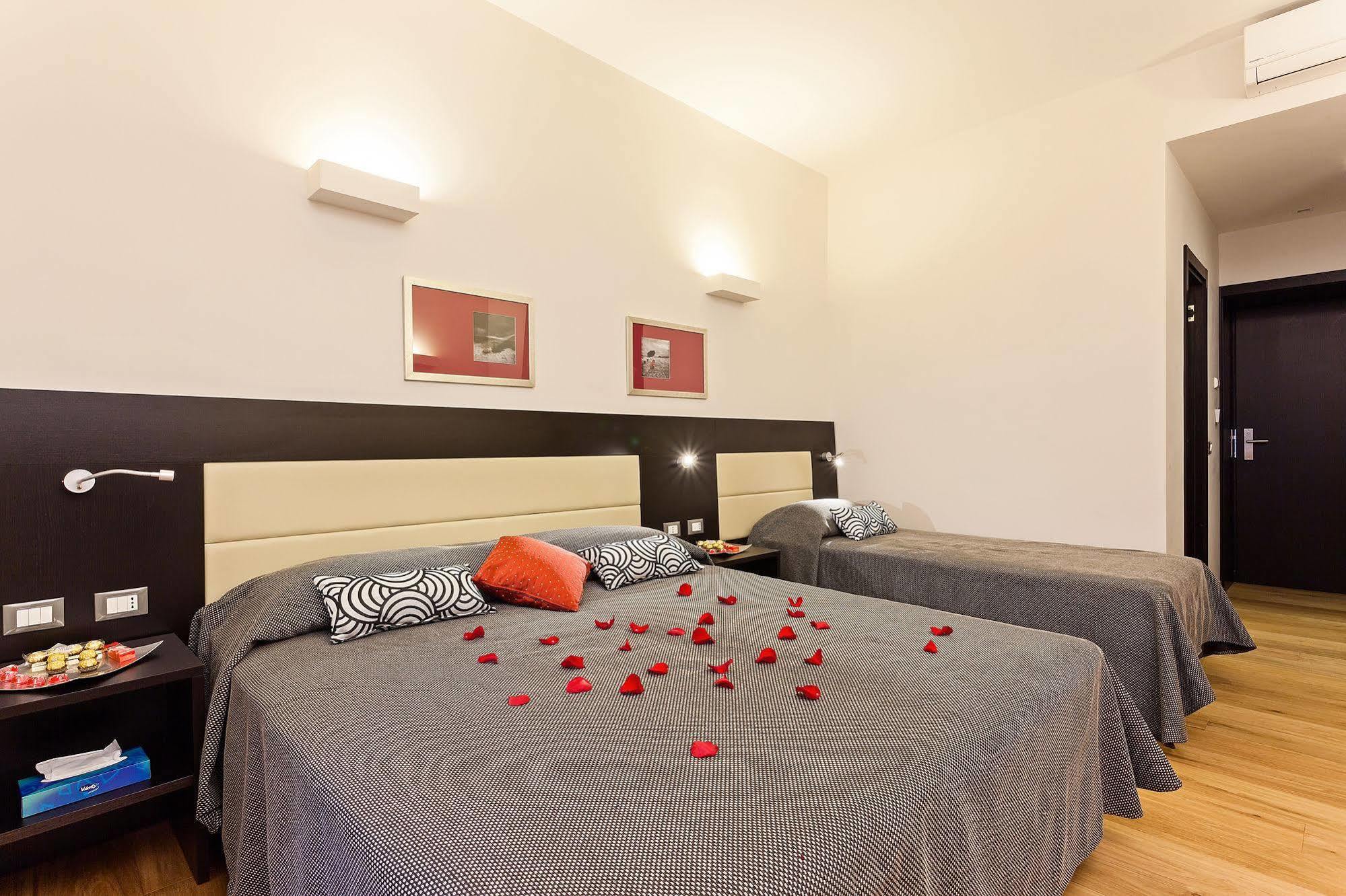Domus Best Guest House Рим Экстерьер фото