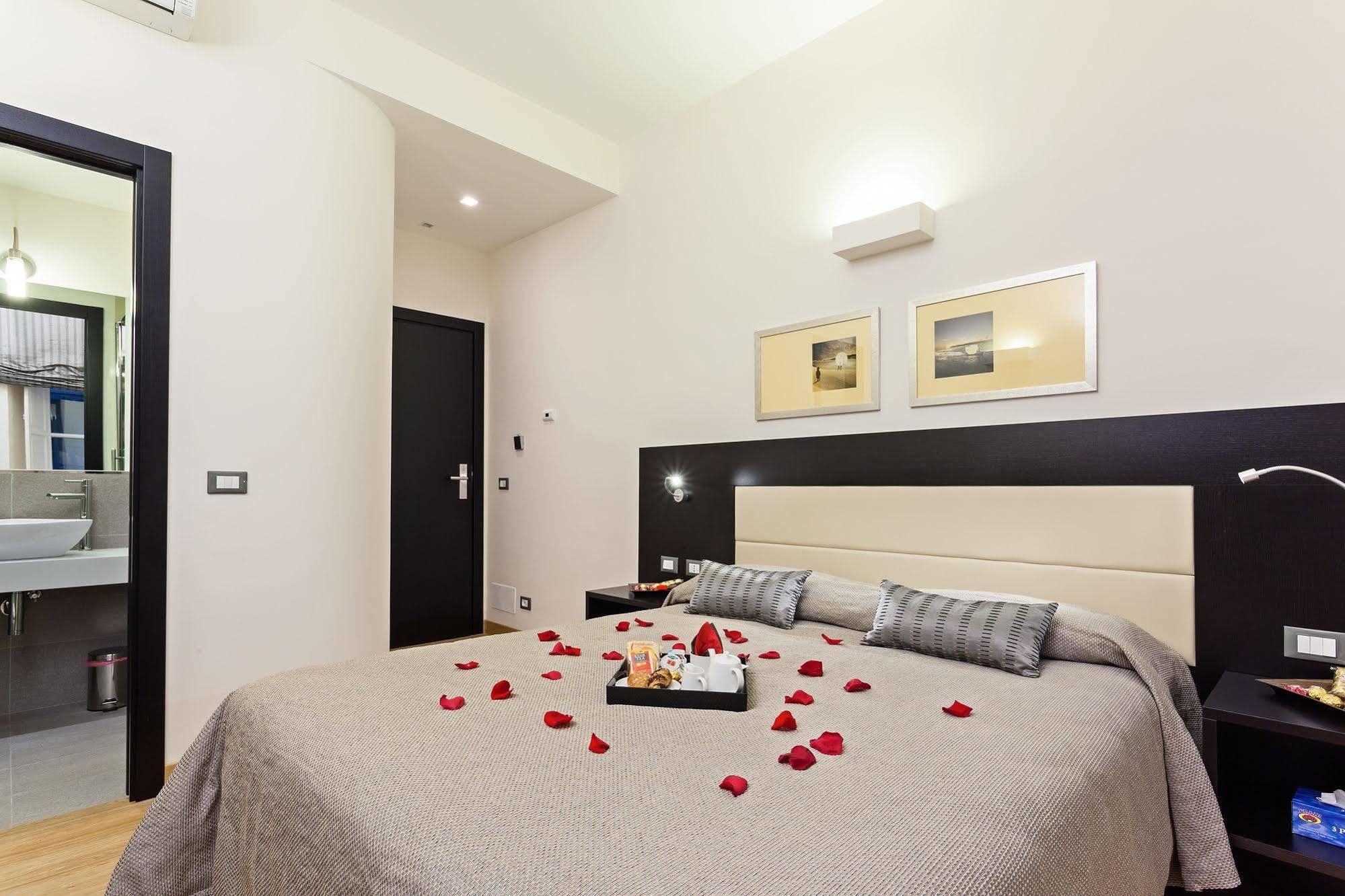 Domus Best Guest House Рим Экстерьер фото