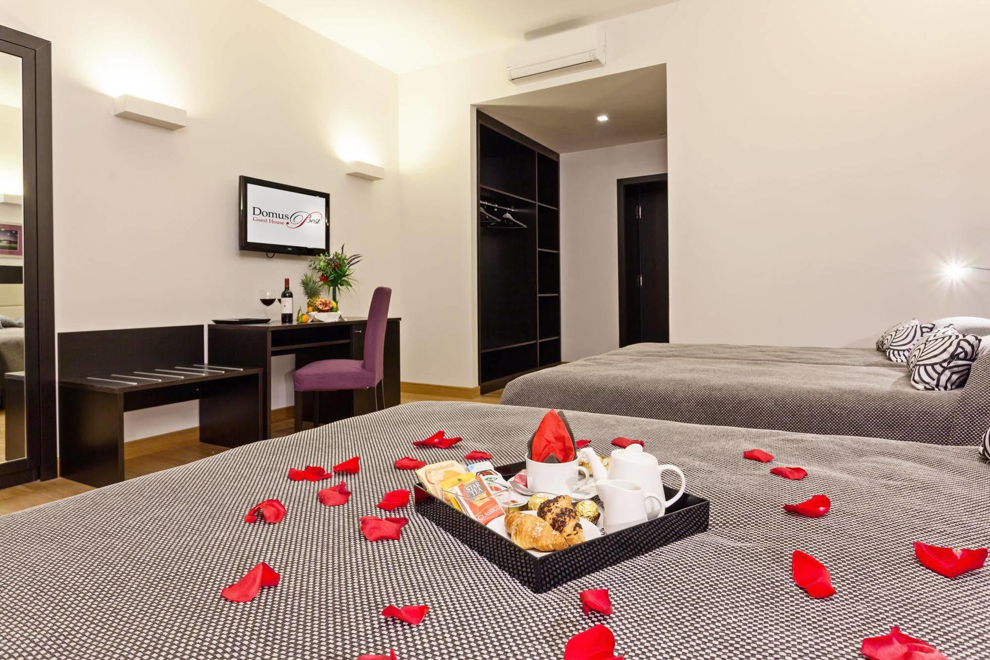Domus Best Guest House Рим Экстерьер фото