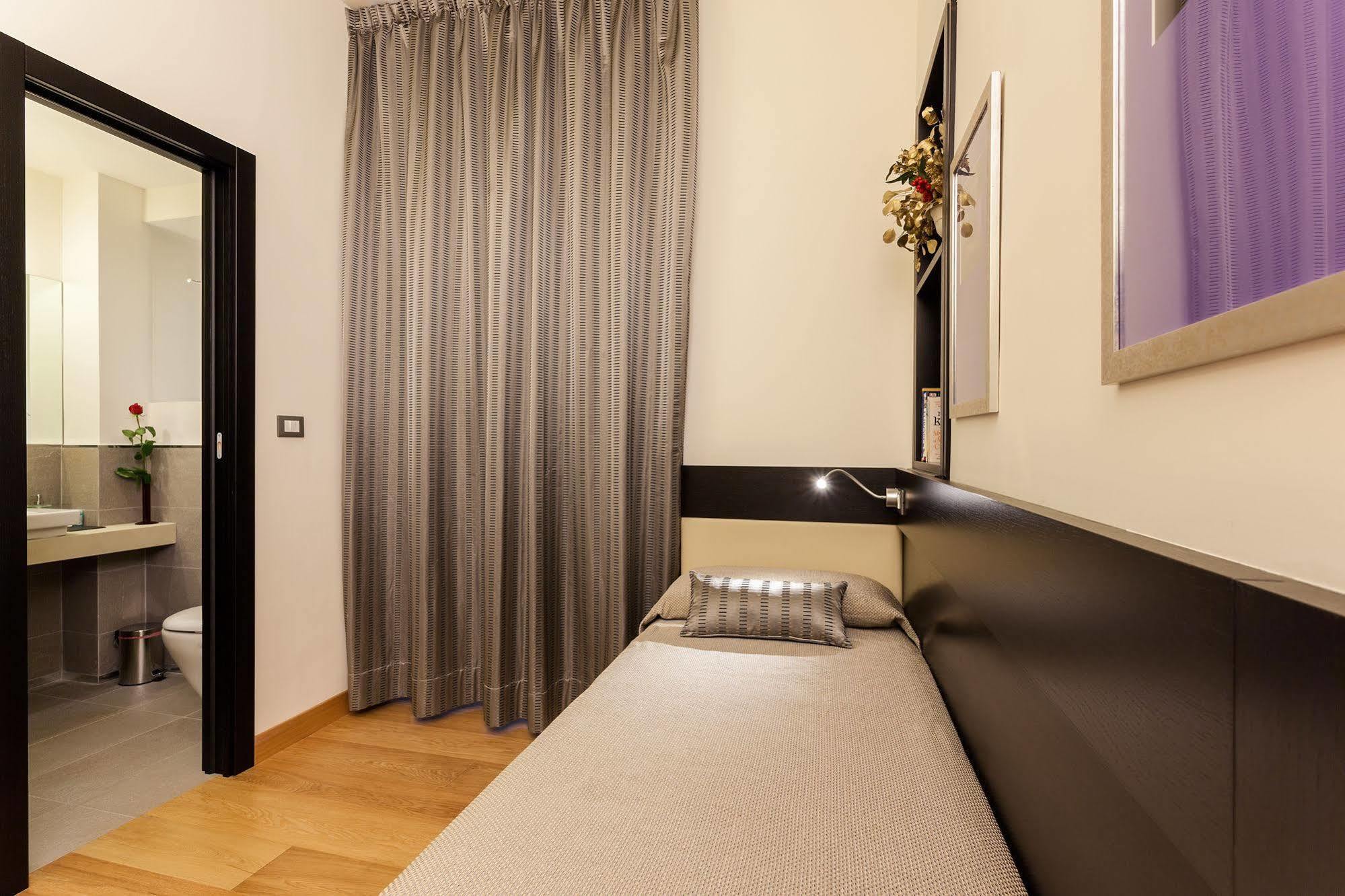 Domus Best Guest House Рим Экстерьер фото