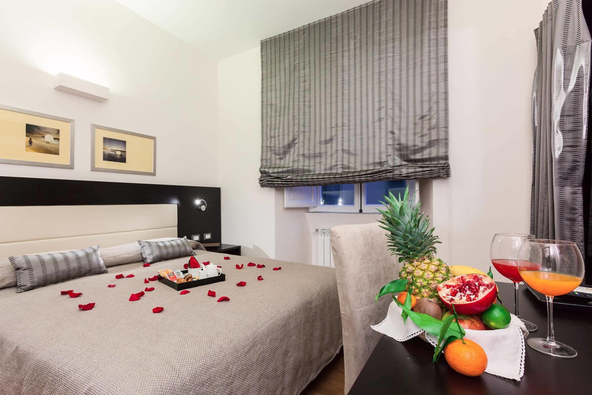 Domus Best Guest House Рим Экстерьер фото